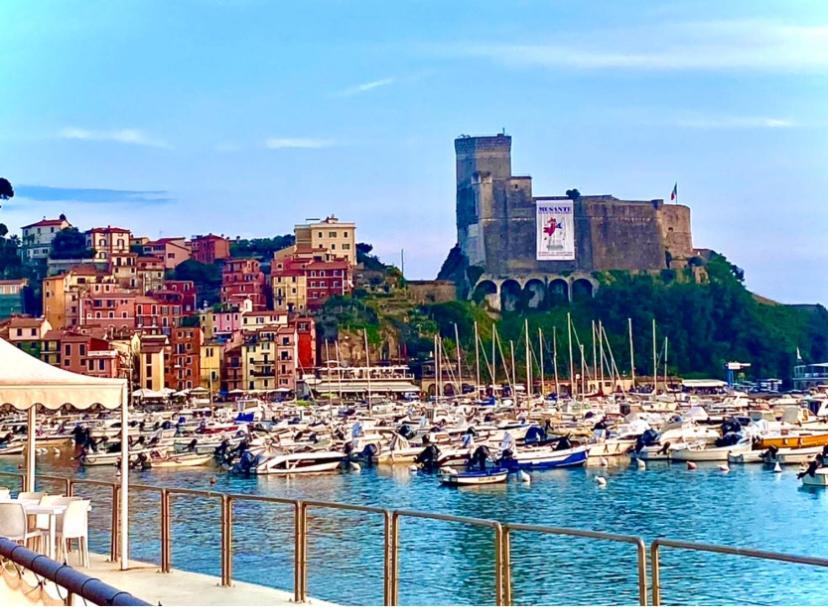 Apartmán La Casa Delle Rondini La Spezia Exteriér fotografie